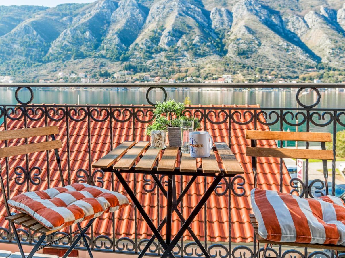 Apartments Windrose Kotor Exterior foto